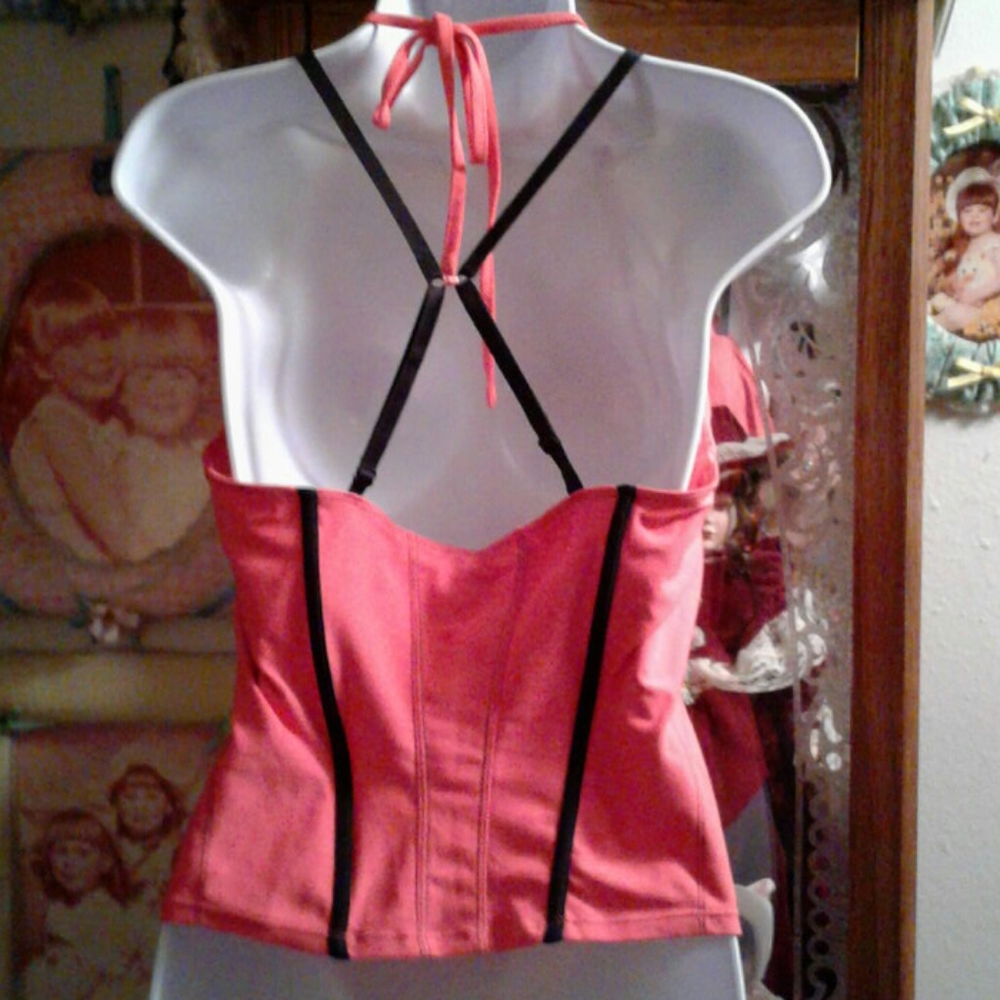 NWOT, NIKE, Sexy,Lacey, Dri-Fit Chemise/Cami/Crop Top with Built in Bra💖 - Picture 3 of 3